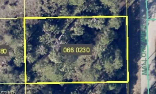 Lehigh Acres, FL 33974,430 Mallory AVE S