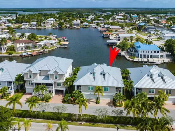 342 Angler DR #1002, Goodland, FL 34140