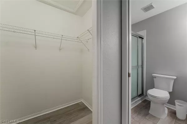 Estero, FL 33928,20021 Barletta LN #2222