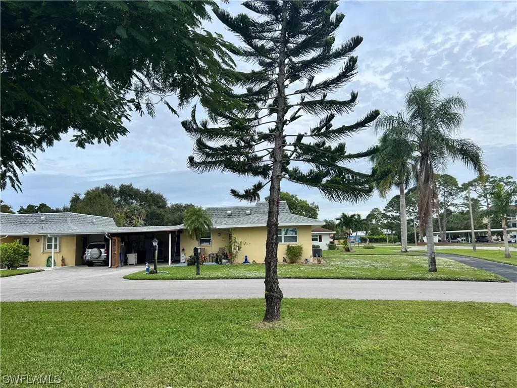 North Fort Myers, FL 33903,504 Pangola DR