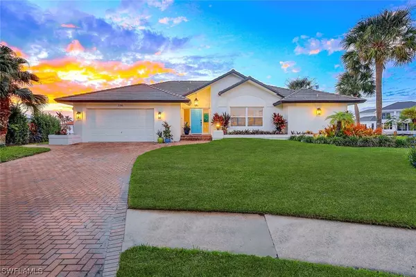 Marco Island, FL 34145,230 Geranium CT