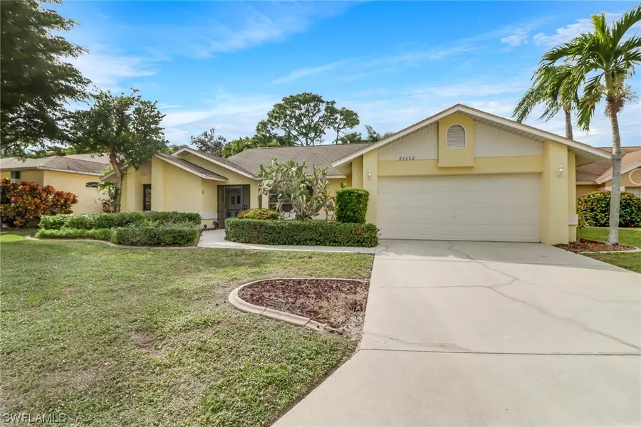 22662 Forest View DR, Estero, FL 33928