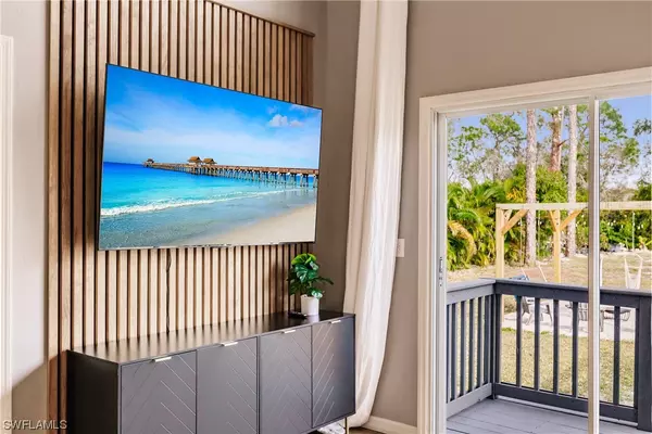 Fort Myers, FL 33967,8045 Cypress DR S