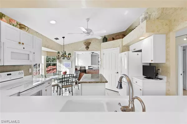 Naples, FL 34119,6155 Reserve CIR #1604