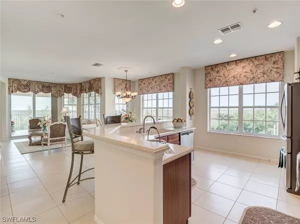 Fort Myers, FL 33908,20041 Sanibel View CIR #207