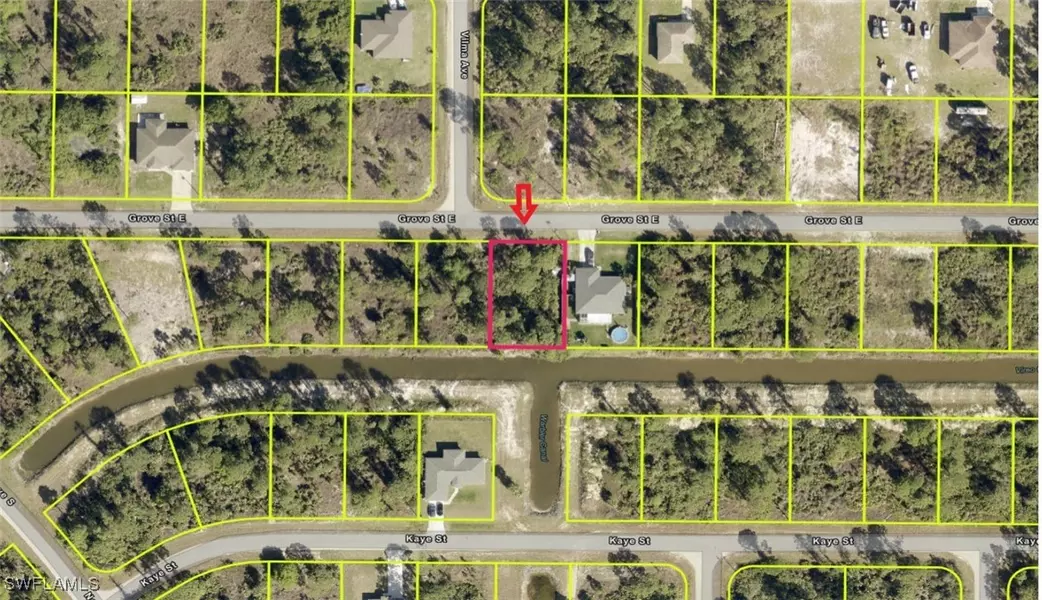 1062 Grove ST E, Lehigh Acres, FL 33974