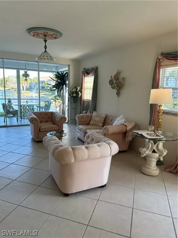 Naples, FL 34109,6940 Satinleaf RD N #104