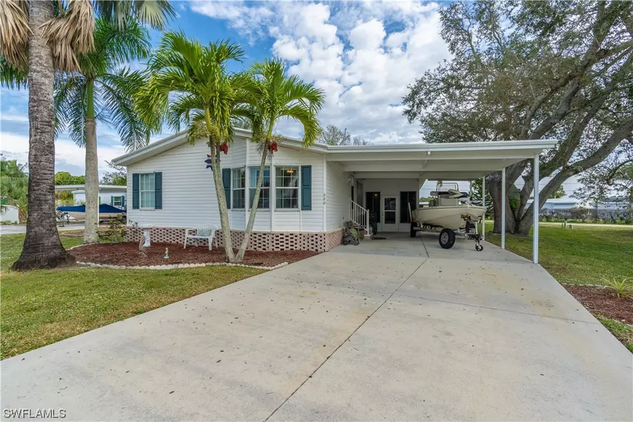 280 Riverwood RD, Naples, FL 34114