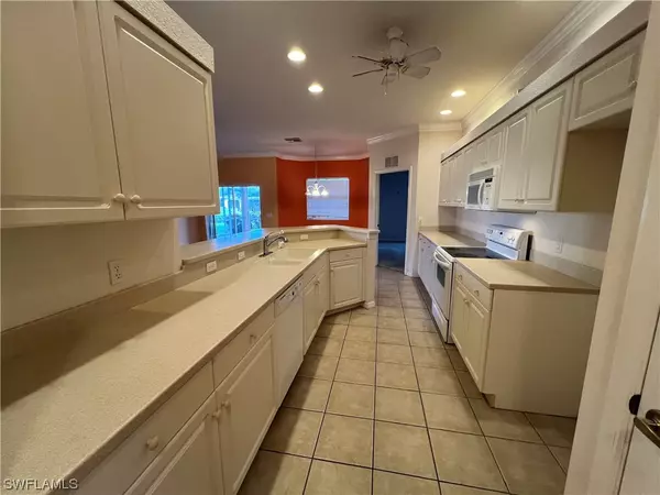 Lehigh Acres, FL 33936,19915 Lake Vista CIR #15A