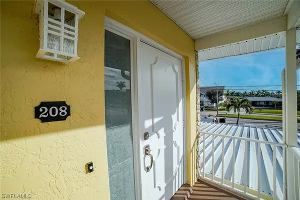 Cape Coral, FL 33904,1627 Beach Pkwy #208