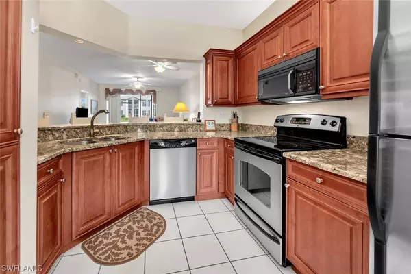 Naples, FL 34108,824 Tanbark DR #102