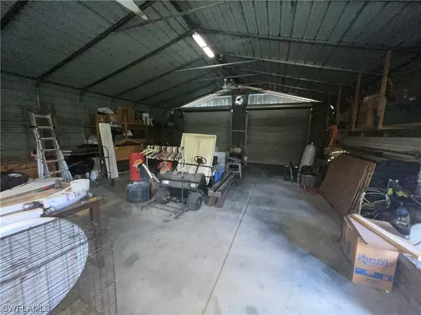 Alva, FL 33920,21791 Pearl ST