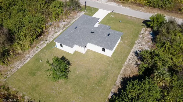 Lehigh Acres, FL 33976,3407 1st ST SW