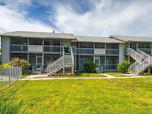 Naples, FL 34102,1251 7th AVE N #310