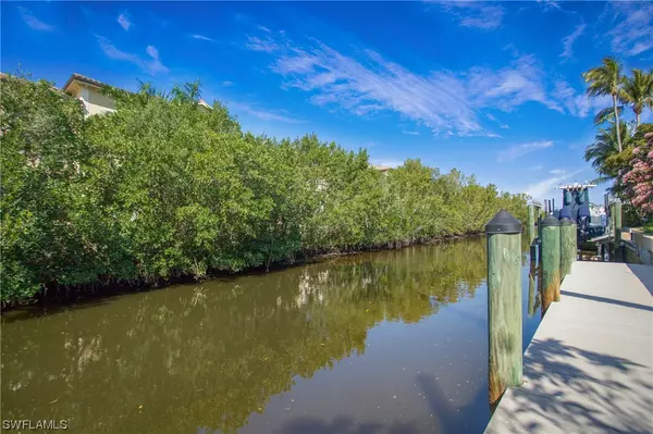 Naples, FL 34112,3412 Lakeview DR