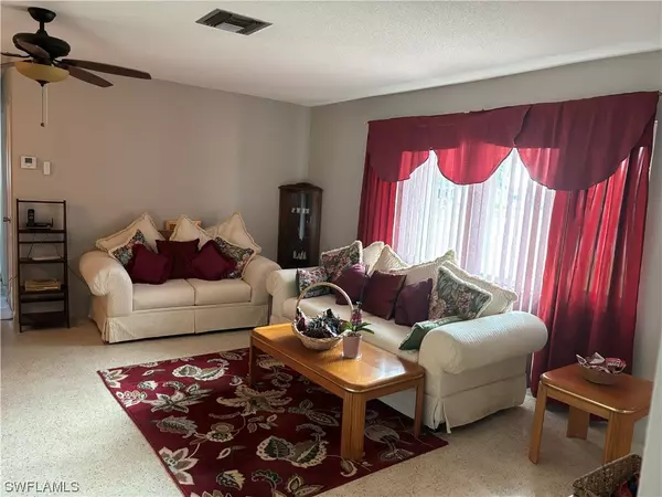 Lehigh Acres, FL 33936,217 Idleview AVE