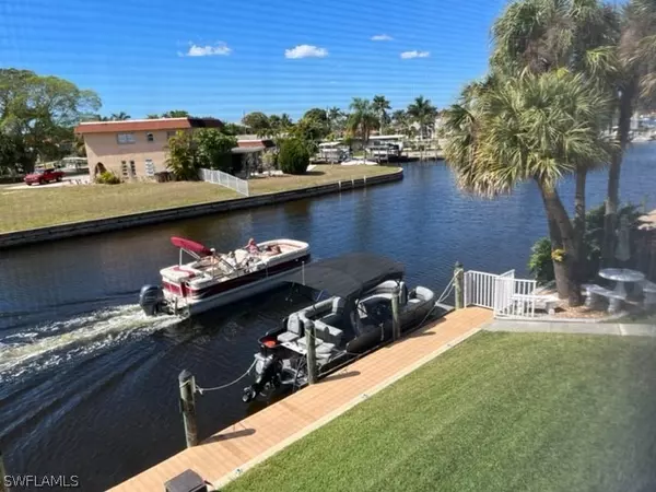 708 Victoria DR #213,  Cape Coral,  FL 33904