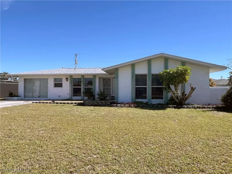 2623 SE 18th PL, Cape Coral, FL 33904