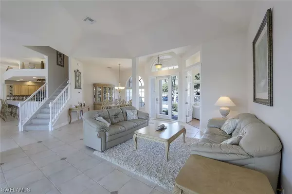 Marco Island, FL 34145,781 Holly CT