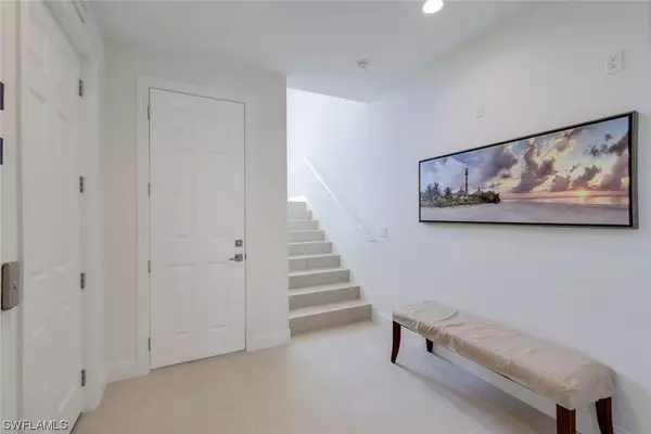 Sanibel, FL 33957,5048 Joewood DR