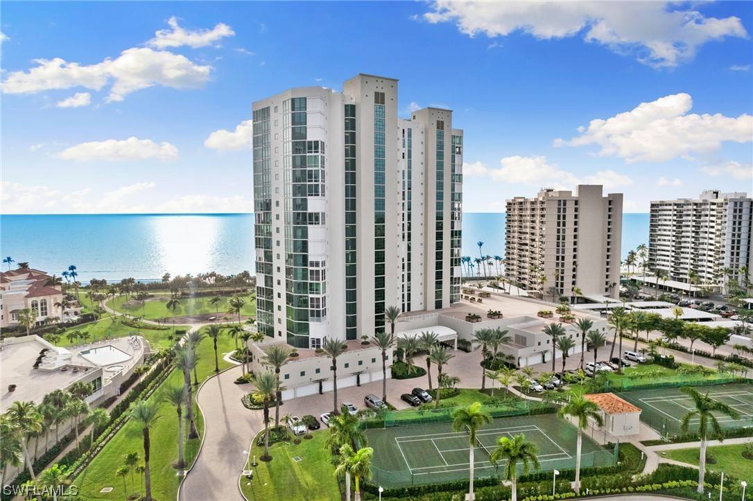 Naples, FL 34103,3991 Gulf Shore BLVD N #1004
