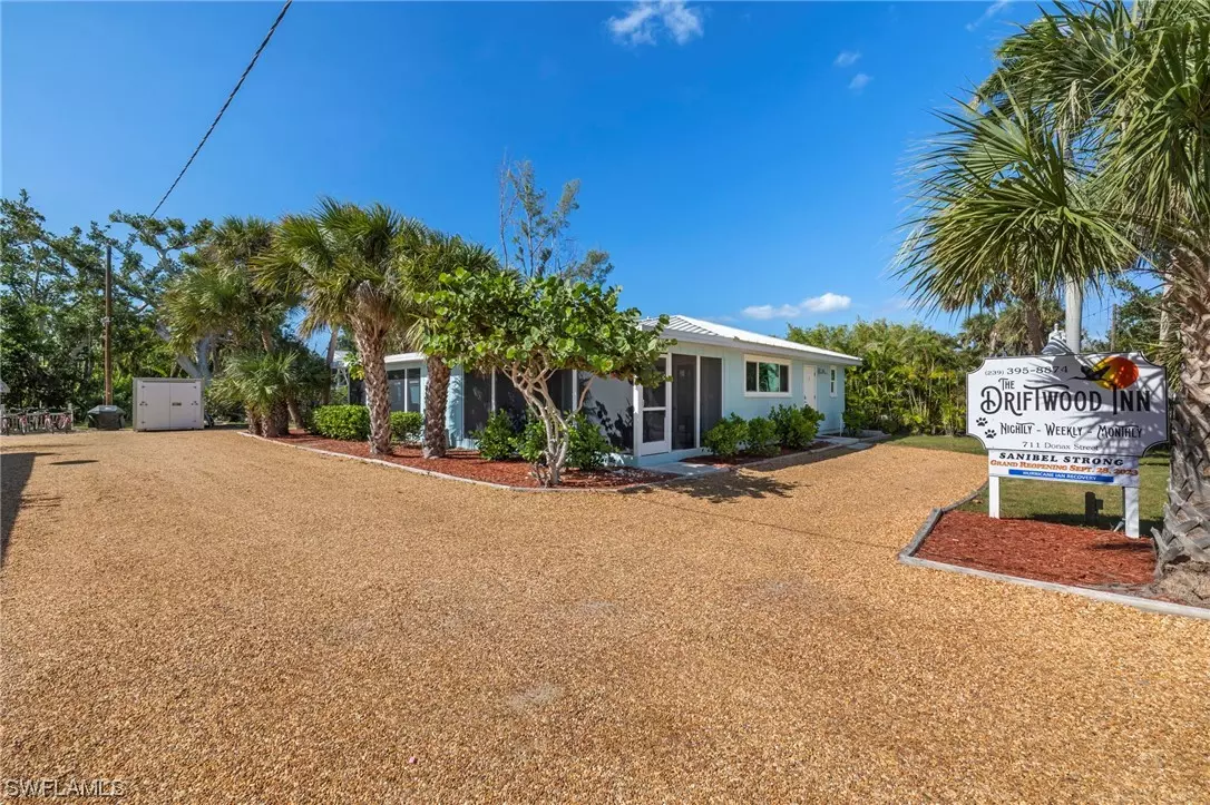 Sanibel, FL 33957,711 Donax ST