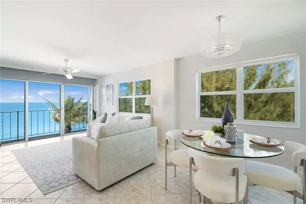 Naples, FL 34102,2011 Gulf Shore BLVD N #56