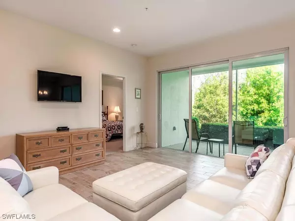 Naples, FL 34112,6981 Avalon CIR #1203