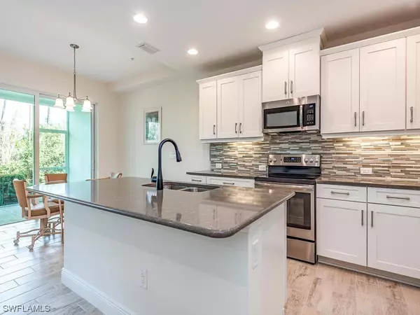 Naples, FL 34112,6981 Avalon CIR #1203