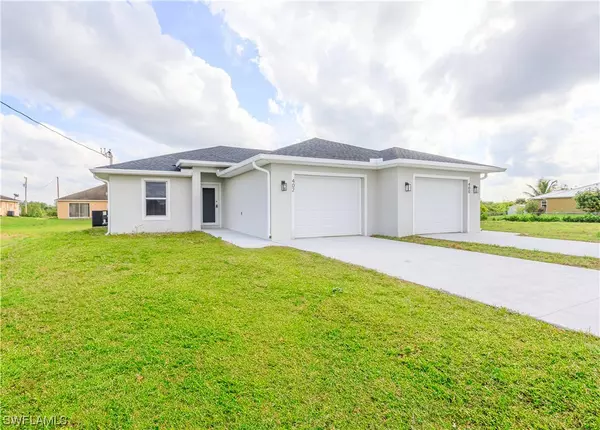 Lehigh Acres, FL 33974,400-402 Grant BLVD