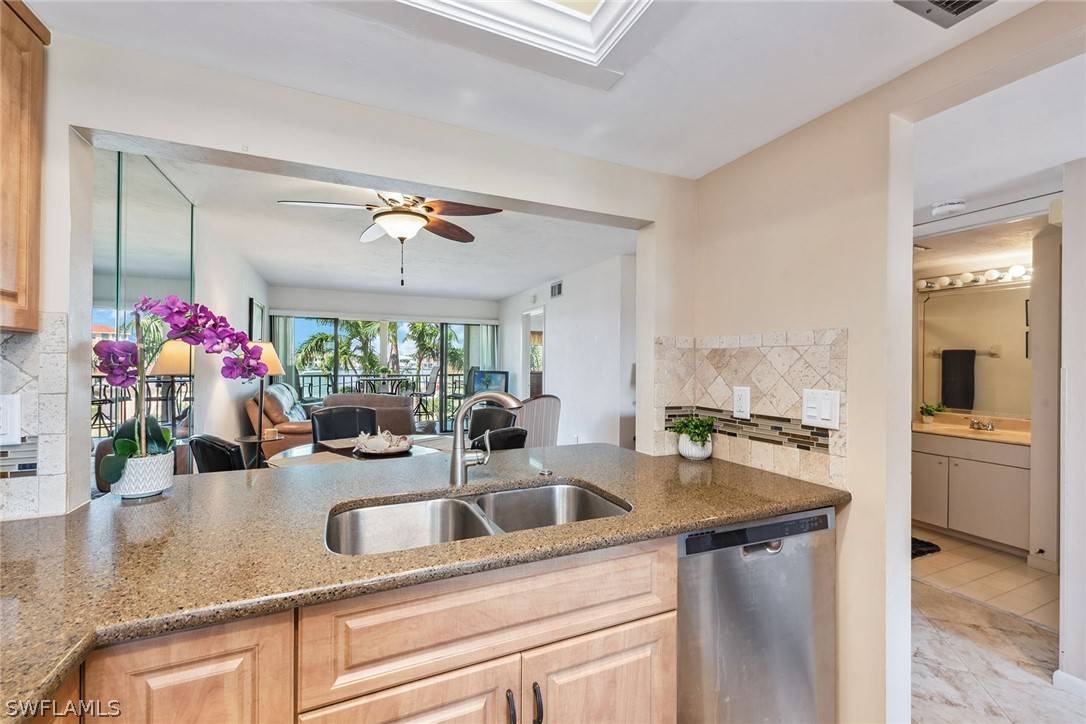 Marco Island, FL 34145,730 W Elkcam CIR #303