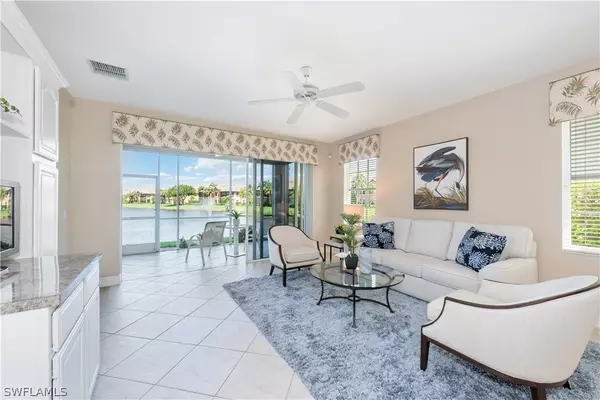 Naples, FL 34110,5701 Heron LN #704