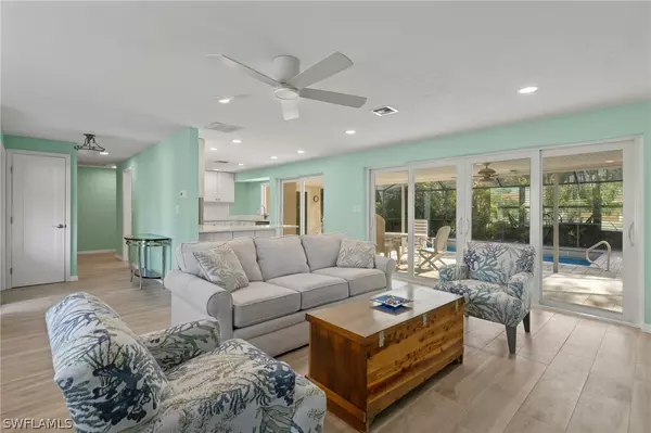 Sanibel, FL 33957,9428 Moonlight DR