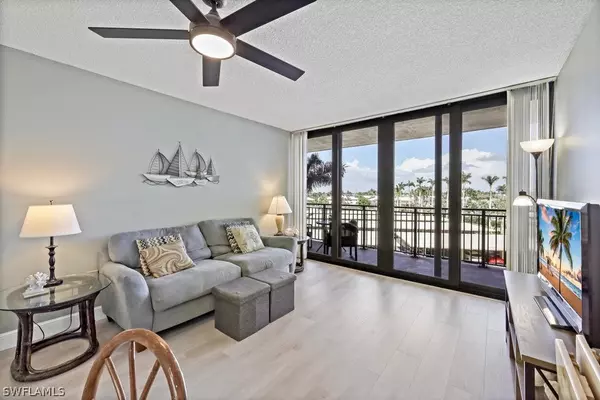 Marco Island, FL 34145,180 Seaview CT #410