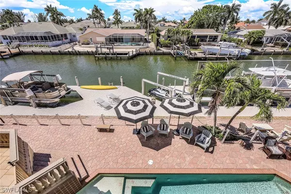 Marco Island, FL 34145,650 Century CT