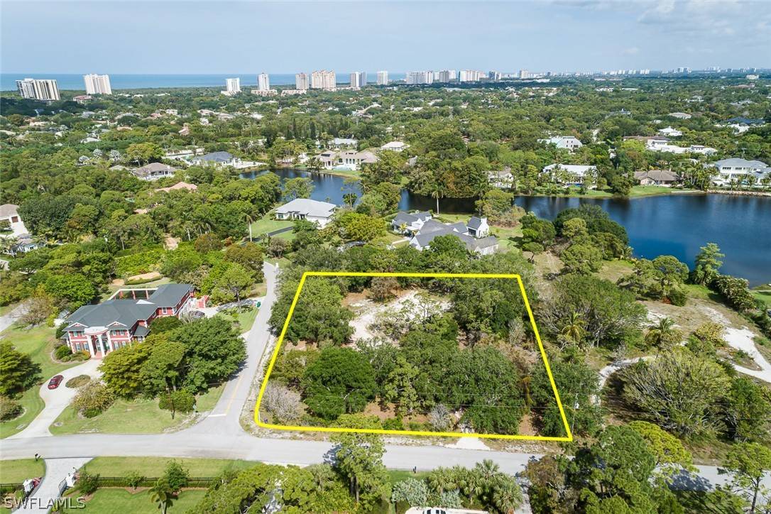 Naples, FL 34108,151 Caribbean RD