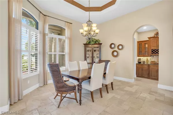 Cape Coral, FL 33914,1926 Cape Coral Pkwy W