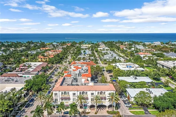 365 5th AVE S #307, Naples, FL 34102