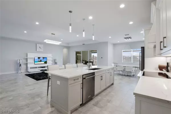 Naples, FL 34114,14327 Laguna Springs LN