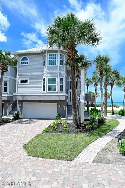 143 Barefoot CIR #5, Bonita Springs, FL 34134