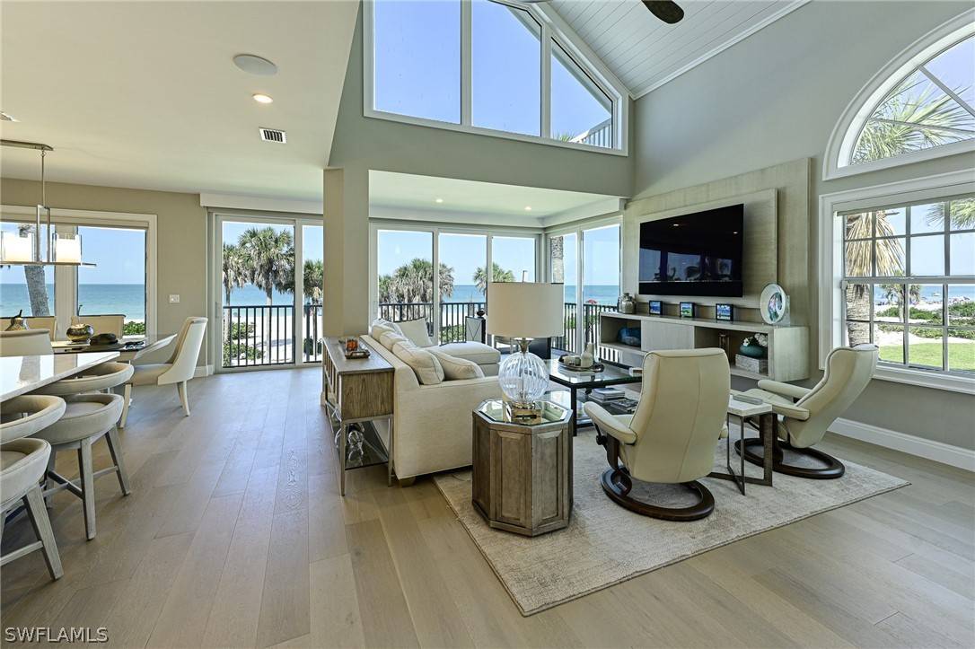 143 Barefoot CIR #5, Bonita Springs, FL 34134