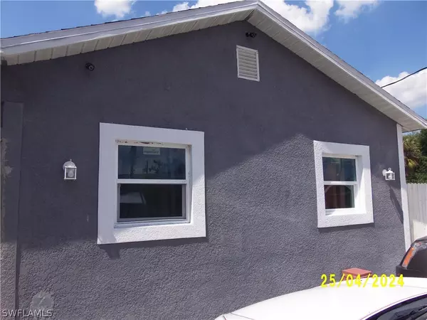 2925/2929 THOMAS ST,  Fort Myers,  FL 33916
