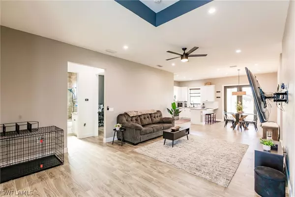 Naples, FL 34120,4370 72nd AVE NE