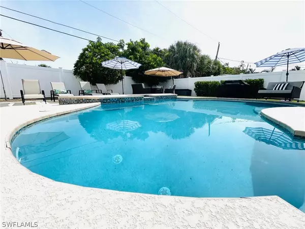 Naples, FL 34108,779 100th AVE N