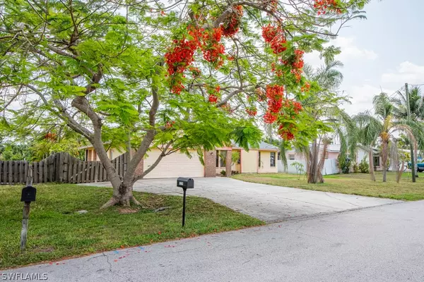 North Fort Myers, FL 33917,1374 Harbor View DR