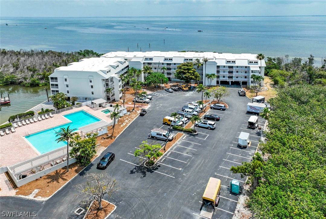 Captiva, FL 33924,5321 Bayside Villas #22