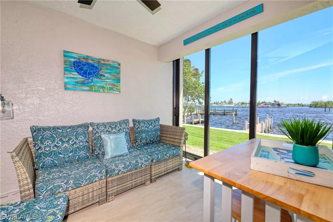 Fort Myers Beach, FL 33931,898 Buttonwood DR #104