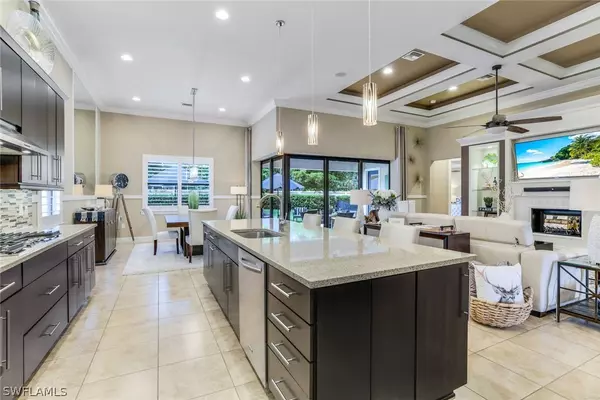 Naples, FL 34110,16257 Camden Lakes CIR