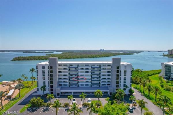 4253 Bay Beach LN #D3, Fort Myers Beach, FL 33931