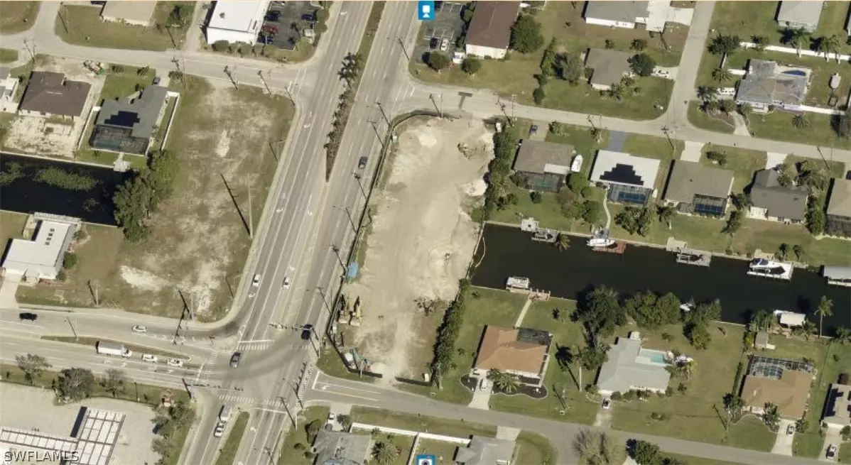 Cape Coral, FL 33914,3117-3127 Santa Barbara BLVD